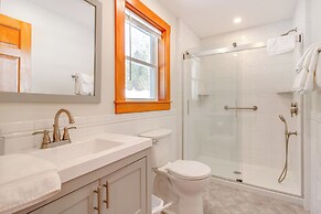 Swim, Ski & Sip: Lakefront Retreat in Plymouth