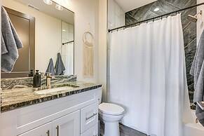 Near Hiking & Fishing: Hurricane Home w/ Hot Tub!