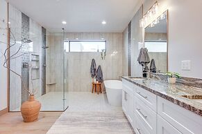 Near Hiking & Fishing: Hurricane Home w/ Hot Tub!