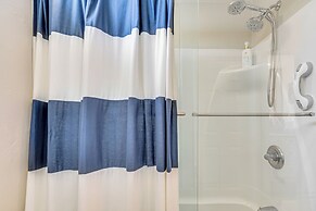 Steps to Beach: Home w/ Sunset Views in Cedar Key!