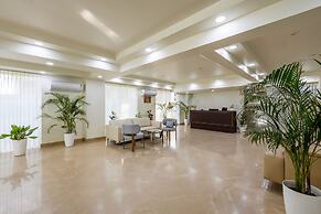 Hotel Urban Oasis Near Millennium Metro