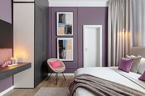 Elegant & Bright 2BR - Steps From Old Town