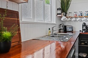 Crystal Cottage Cairns