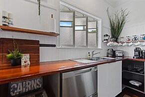 Crystal Cottage Cairns