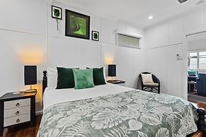 Crystal Cottage Cairns