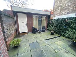 Hotel La Noire - Delft City Centre