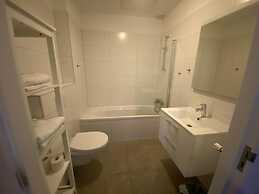 Hotel La Noire - Delft City Centre