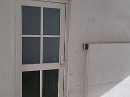 Charming 4-bedroom Apartment in Ludwigsburg With Central Heating