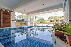 Luxurious 5-bedroom Pool Villa in Heart of Patong, Phuket