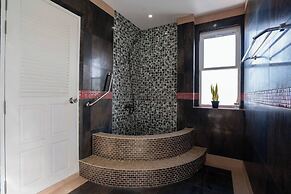 Luxurious 5-bedroom Pool Villa in Heart of Patong, Phuket