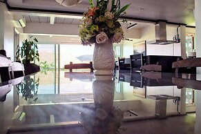 Luxurious 5-bedroom Pool Villa in Heart of Patong, Phuket