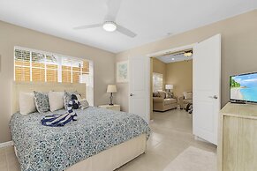 5535 Casa De Lujo: Heated Pool W/ Water Views 4 Bedroom Home