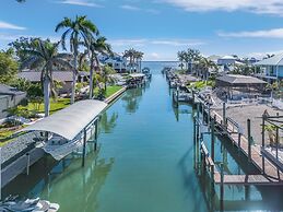 5535 Casa De Lujo: Heated Pool W/ Water Views 4 Bedroom Home