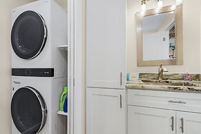 5535 Casa De Lujo: Heated Pool W/ Water Views 4 Bedroom Home