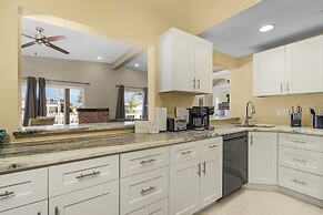 5535 Casa De Lujo: Heated Pool W/ Water Views 4 Bedroom Home