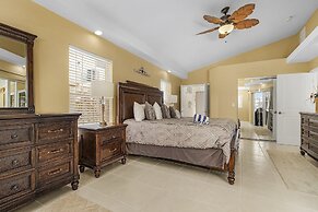 5535 Casa De Lujo: Heated Pool W/ Water Views 4 Bedroom Home