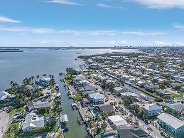 5535 Casa De Lujo: Heated Pool W/ Water Views 4 Bedroom Home