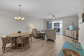 Casa Marina 432 Newly Remodeled, Water View 2 Bedroom Condo