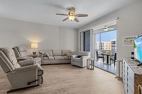 Casa Marina 432 Newly Remodeled, Water View 2 Bedroom Condo