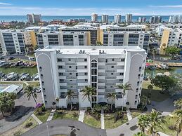 Casa Marina 432 Newly Remodeled, Water View 2 Bedroom Condo