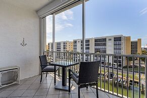 Casa Marina 432 Newly Remodeled, Water View 2 Bedroom Condo