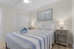 Seaside 209: Oceanview 2br/2ba Condo With Pool, Steps To Beach 2 Bedro