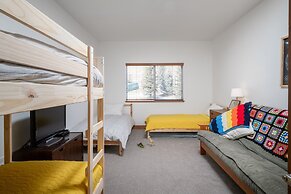 Villa 2041 2 Bed 2 Bath Full Kitchen 2 Bedroom Villa