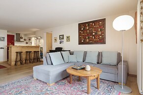 Les Terrasses Spacious Central 3 Bedroom Apartment