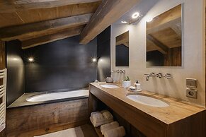 Chalet Hermine 5 Hot Tub and Sauna Les Chosalets