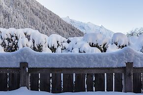 Chalet Hermine 5 Hot Tub and Sauna Les Chosalets