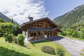 Chalet Hermine 5 Hot Tub and Sauna Les Chosalets