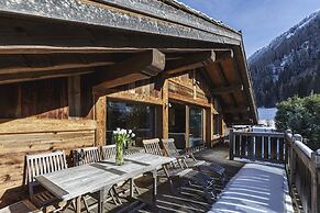 Chalet Hermine 5 Hot Tub and Sauna Les Chosalets