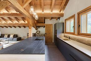 Chalet Blaiti re Contemporary Luxury