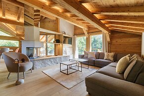 Chalet Blaiti re Contemporary Luxury