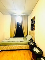 Cozy 2BR Apt Sleeps 6 Direct City Access