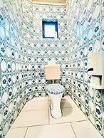 Cozy 2BR Apt Sleeps 6 Direct City Access