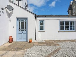 1 Tyn Y Gongl Cottage