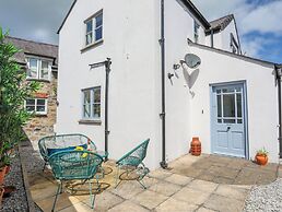 1 Tyn Y Gongl Cottage