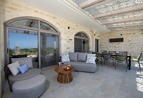 Villa Aurora Luxurius Living