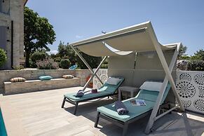 Villa Aurora Luxurius Living