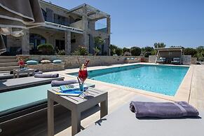 Villa Aurora Luxurius Living