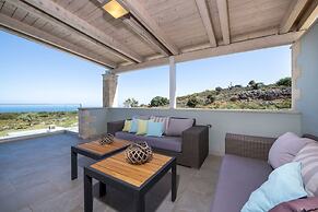 Villa Aurora Luxurius Living