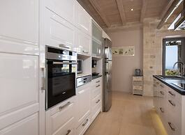 Villa Aurora Luxurius Living