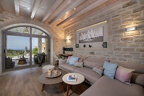 Villa Aurora Luxurius Living