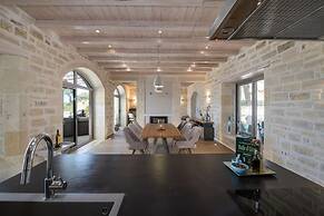 Villa Aurora Luxurius Living