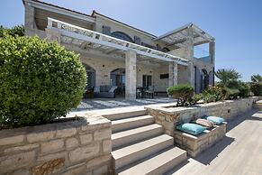 Villa Aurora Luxurius Living