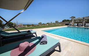 Villa Aurora Luxurius Living