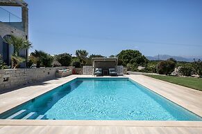 Villa Aurora Luxurius Living