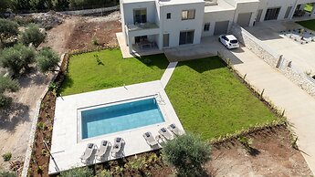 Almyrida Hills Villas