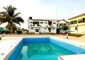 Lloyds Beach Resort & Hotel